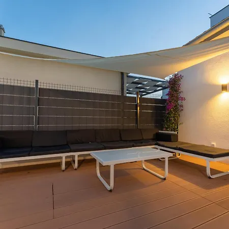 Apartament Bernie With A Pool *